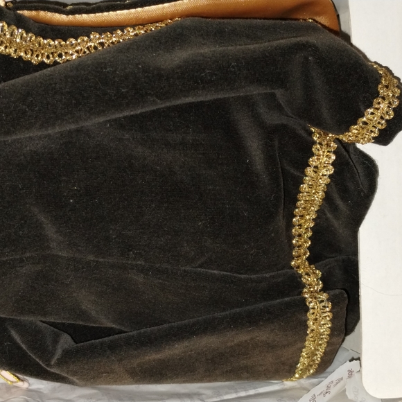 Porcelain Doll - Picture 4 of 8